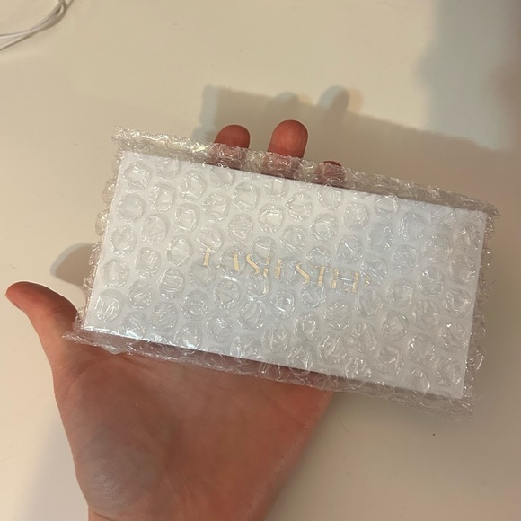 NEW Lash Step eyeshadow pallet - Picture 4 of 5